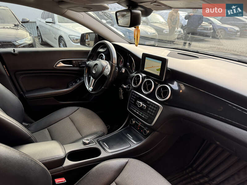 Седан Mercedes-Benz CLA-Class 2014 в Ужгороде