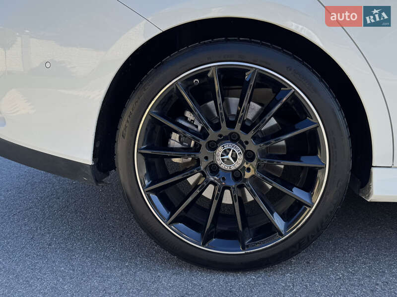 Седан Mercedes-Benz CLA-Class 2019 в Киеве