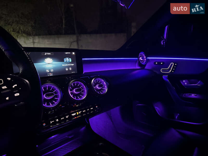 Седан Mercedes-Benz CLA-Class 2019 в Киеве