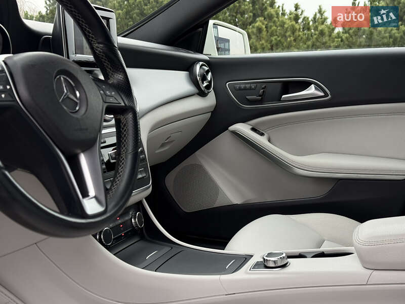 Седан Mercedes-Benz CLA-Class 2014 в Киеве