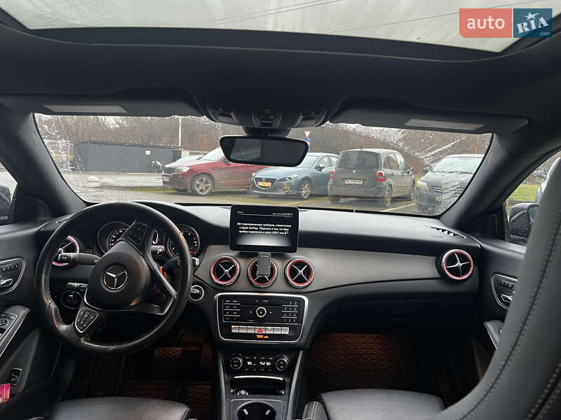 Седан Mercedes-Benz CLA-Class 2018 в Львові