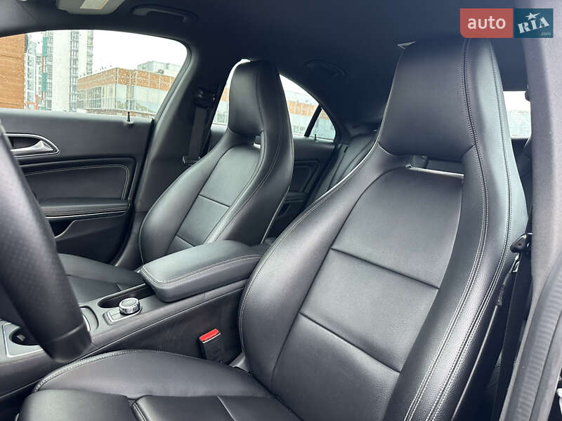 Седан Mercedes-Benz CLA-Class 2016 в Киеве
