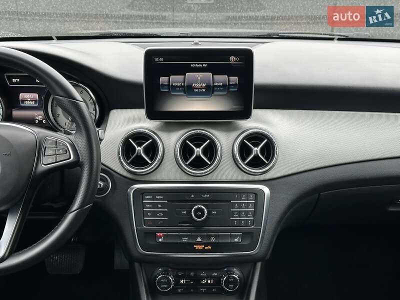 Седан Mercedes-Benz CLA-Class 2016 в Киеве