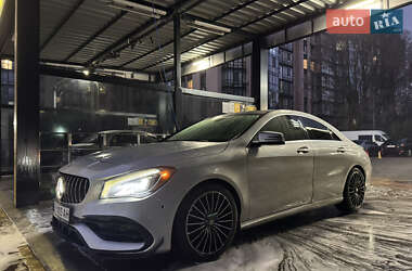 Седан Mercedes-Benz CLA-Class 2018 в Днепре