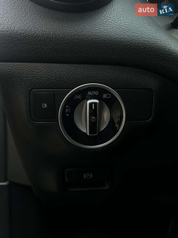 Седан Mercedes-Benz CLA-Class 2015 в Івано-Франківську