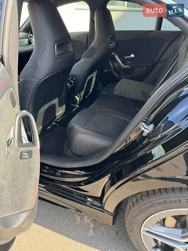 Седан Mercedes-Benz CLA-Class 2020 в Києві фото 11 Седан Mercedes-Benz CLA-Class 2020 в Києві