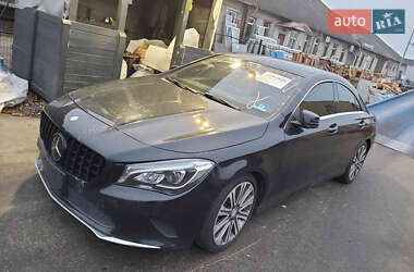 Седан Mercedes-Benz CLA-Class 2016 в Киеве