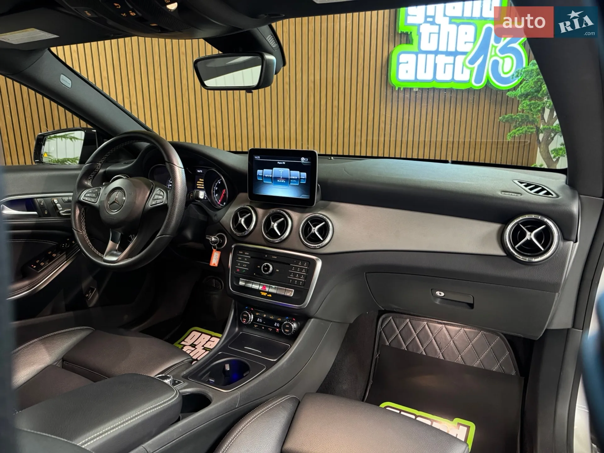 2017 Mercedes-Benz CLA-klasse - мініатюра 22