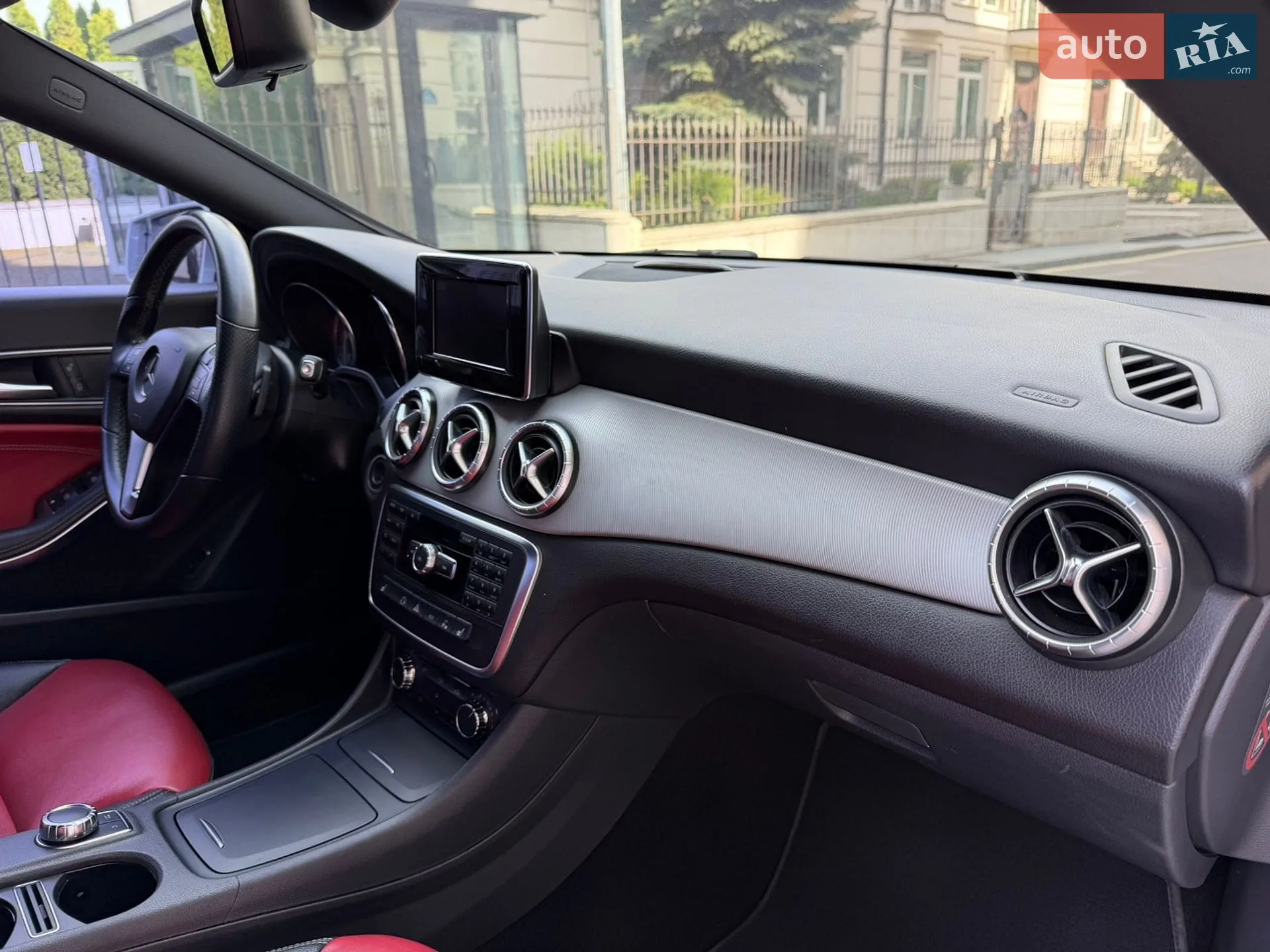 2013 Mercedes-Benz CLA-klasse - мініатюра 27