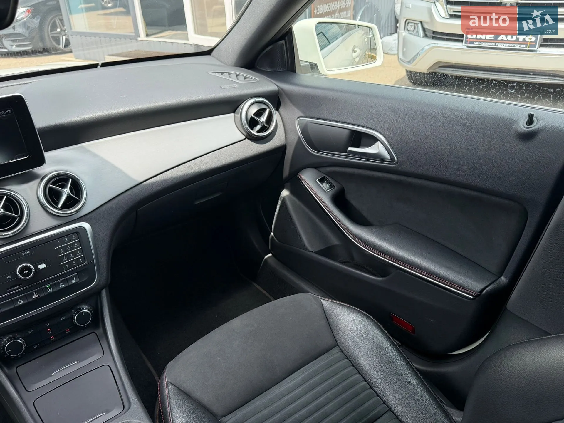 2014 Mercedes-Benz CLA-klasse - мініатюра 24