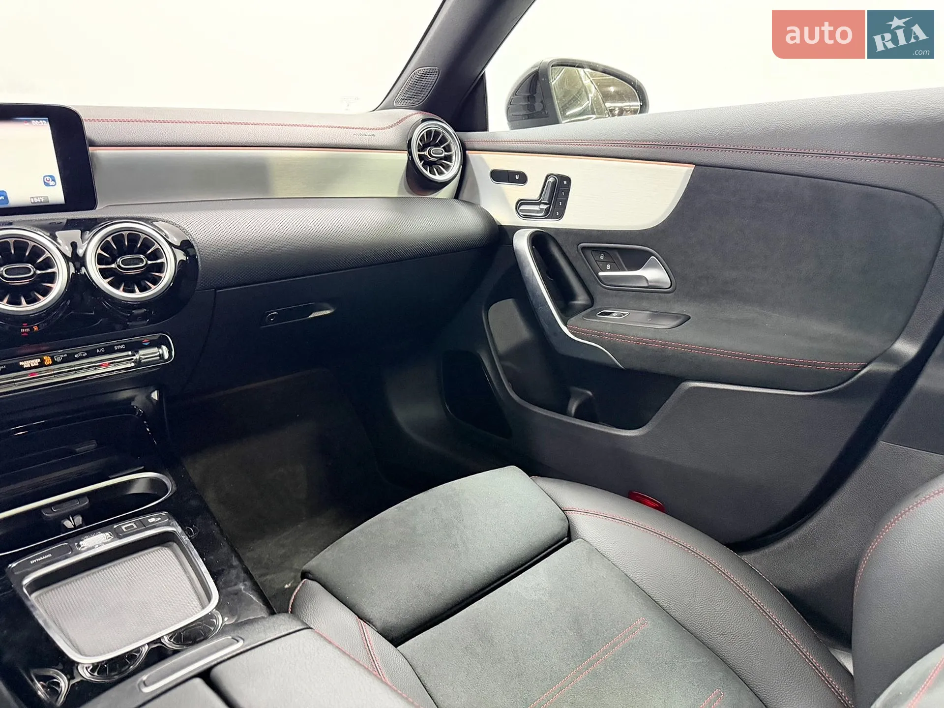 2025 Mercedes-Benz CLA-klasse - мініатюра 17