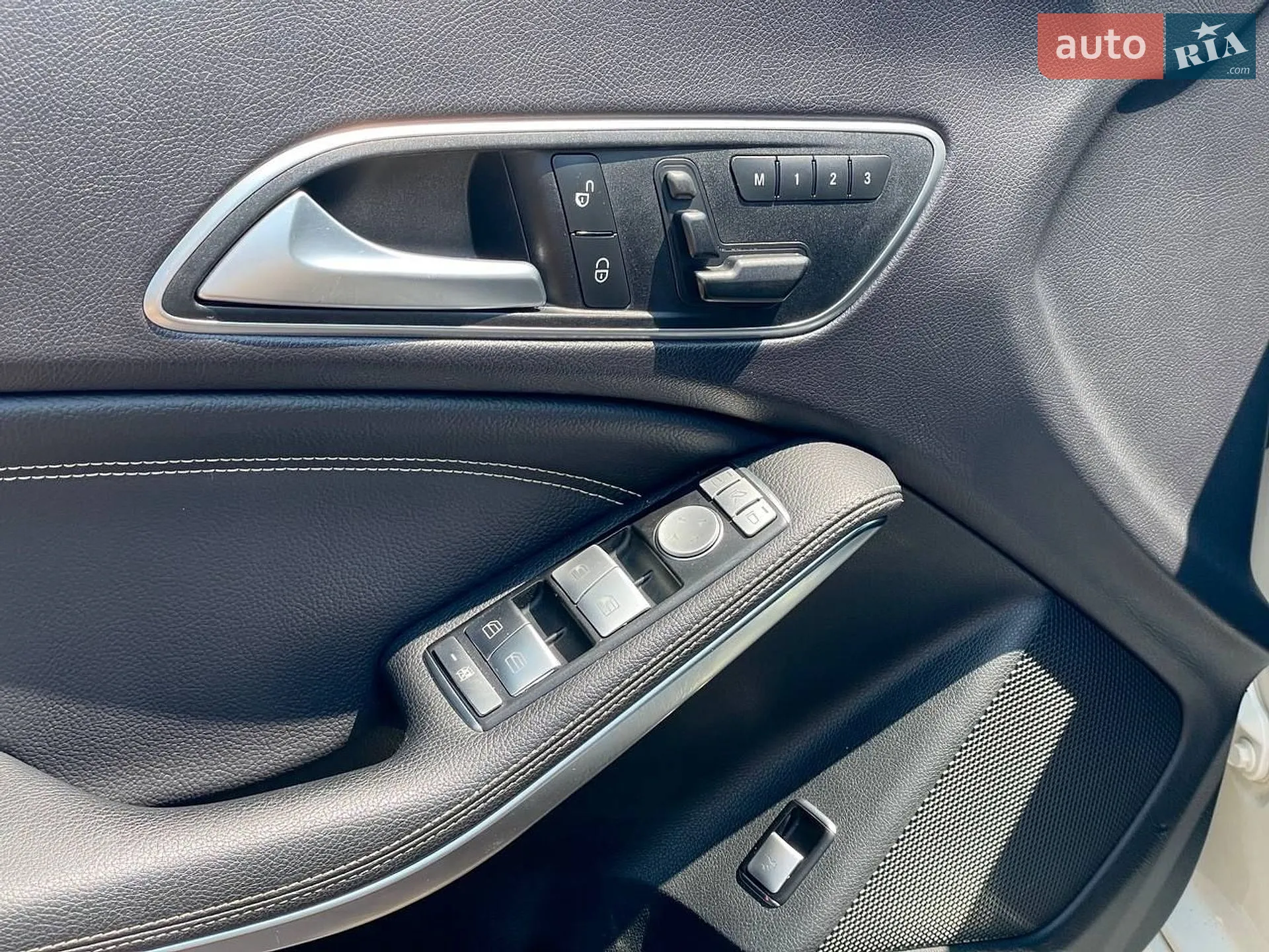 2015 Mercedes-Benz CLA-klasse - мініатюра 33