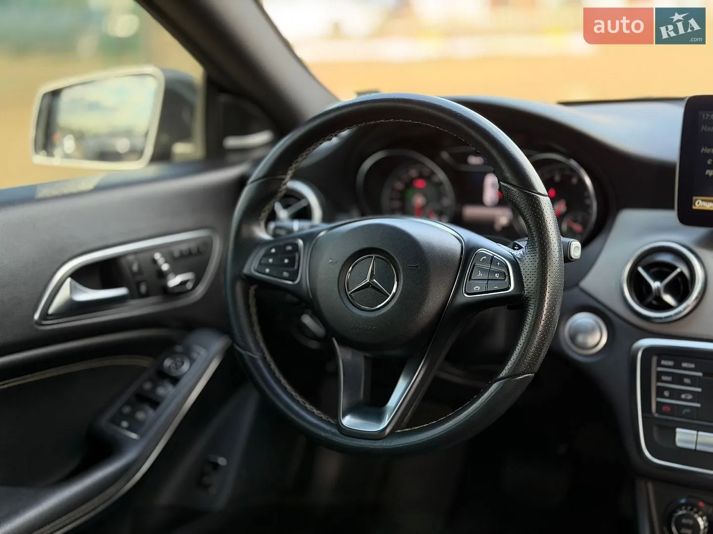 2017 Mercedes-Benz CLA-klasse - мініатюра 23
