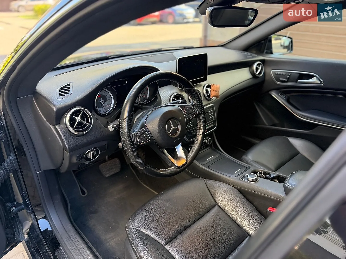 2015 Mercedes-Benz CLA-klasse - мініатюра 33