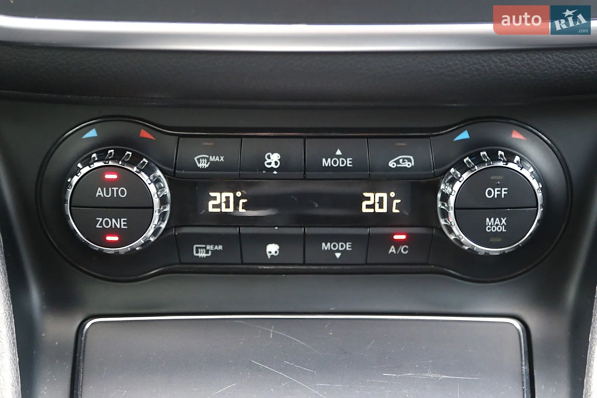 2017 Mercedes-Benz CLA-klasse - мініатюра 24