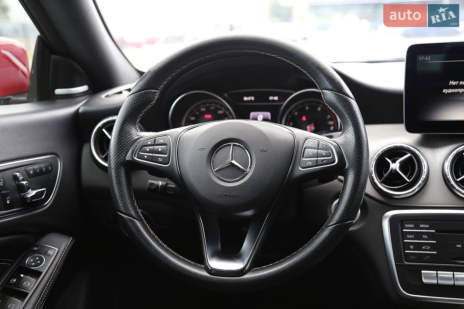 2017 Mercedes-Benz CLA-klasse - мініатюра 16
