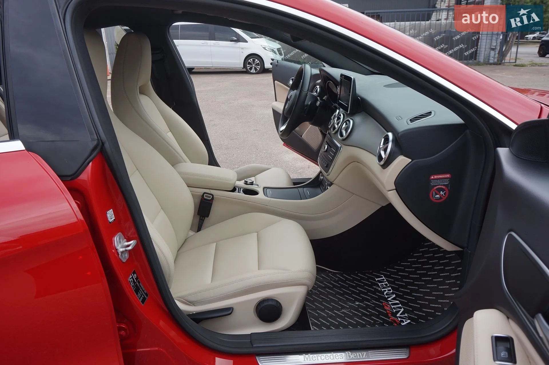 2015 Mercedes-Benz CLA-klasse - мініатюра 33