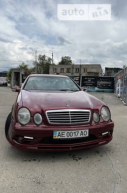 Купе Mercedes-Benz CLK 320 2000 в Днепре