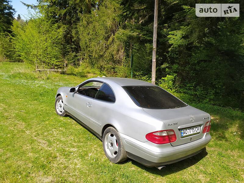 Купе Mercedes-Benz CLK-Class 1998 в Великому Березному