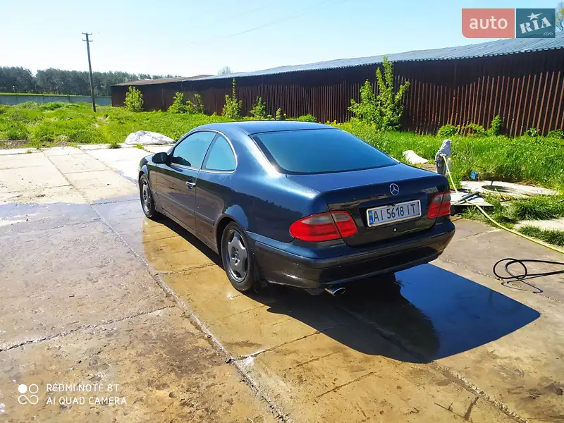 Mercedes-Benz CLK-Class 2001