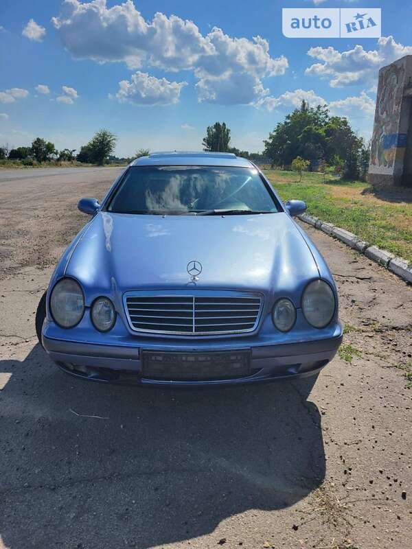 Купе Mercedes-Benz CLK-Class 1998 в Запорожье