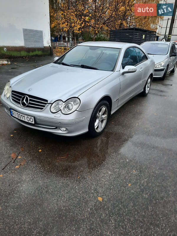 Mercedes-Benz CLK-Class 2004