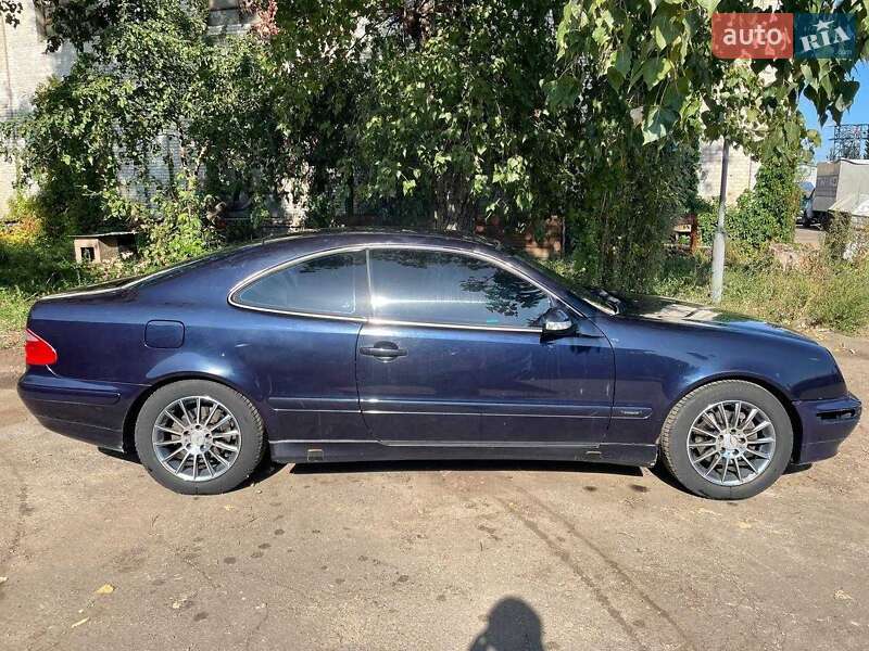 Купе Mercedes-Benz CLK-Class 2001 в Києві