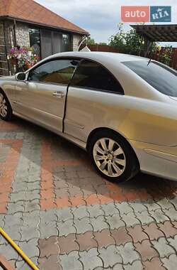 Купе Mercedes-Benz CLK-Class 2003 в 