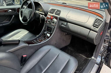 Кабриолет Mercedes-Benz CLK-Class 2000 в 