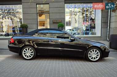 Кабриолет Mercedes-Benz CLK-Class 2006 в 