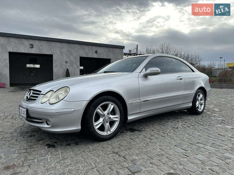 Купе Mercedes-Benz CLK-Class 2002 в 