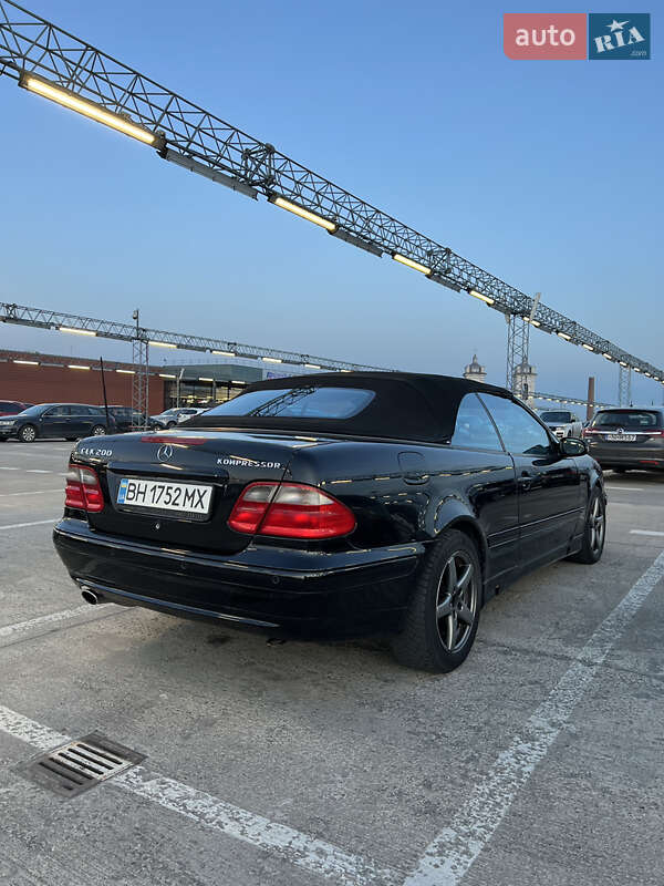Кабриолет Mercedes-Benz CLK-Class 2002 в Одессе