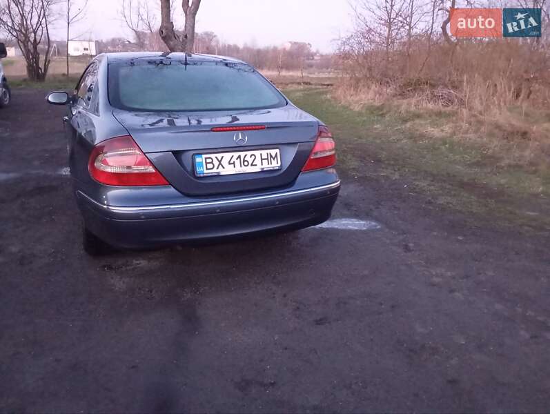 Купе Mercedes-Benz CLK-Class 2003 в Полонному