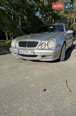 Купе Mercedes-Benz CLK-Class 2000 в Шпитьках