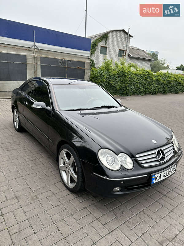 Купе Mercedes-Benz CLK-Class 2003 в 