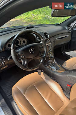 Купе Mercedes-Benz CLK-Class 2006 в 