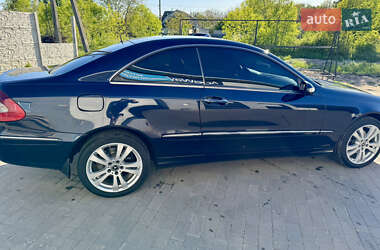 Купе Mercedes-Benz CLK-Class 2002 в 