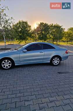 Купе Mercedes-Benz CLK-Class 2004 в 