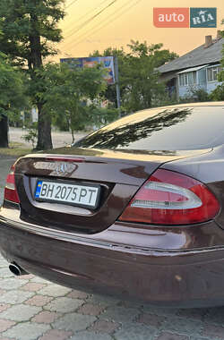 Купе Mercedes-Benz CLK-Class 2004 в 