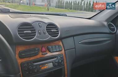 Купе Mercedes-Benz CLK-Class 2003 в 