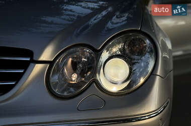 Купе Mercedes-Benz CLK-Class 2004 в 