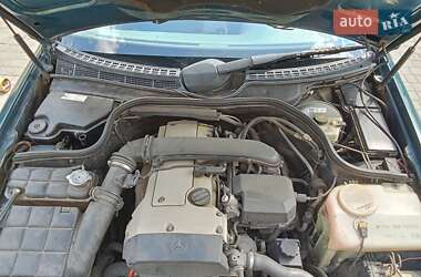 Купе Mercedes-Benz CLK-Class 1997 в 