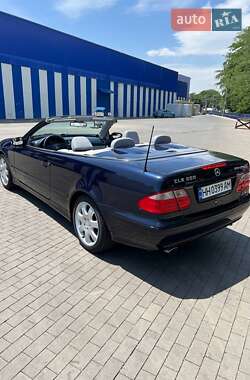 Кабриолет Mercedes-Benz CLK-Class 2000 в 
