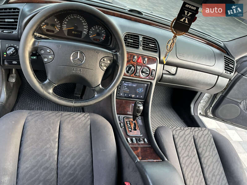 Купе Mercedes-Benz CLK-Class 2000 в Полтаві