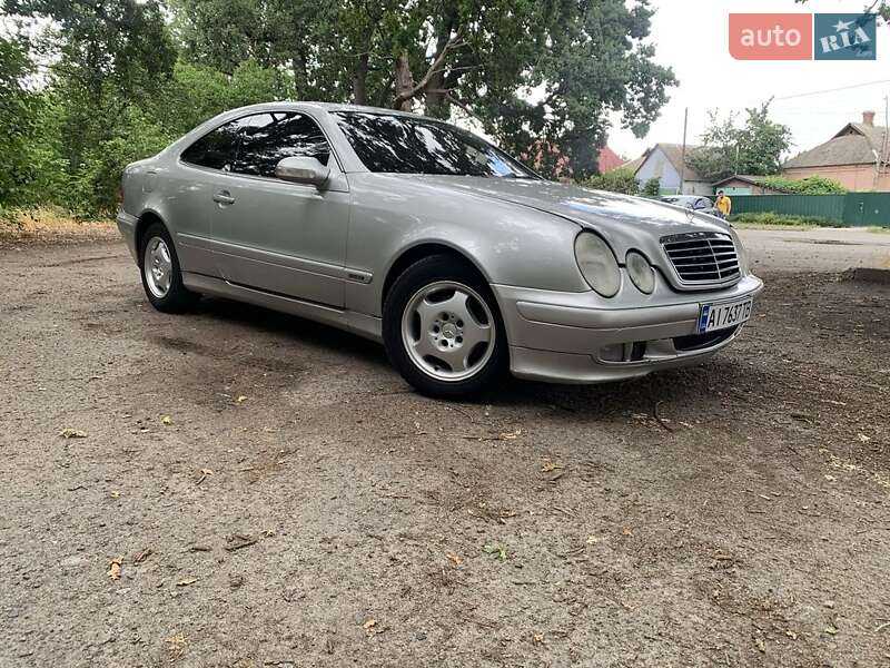 Mercedes-Benz CLK-Class 2000