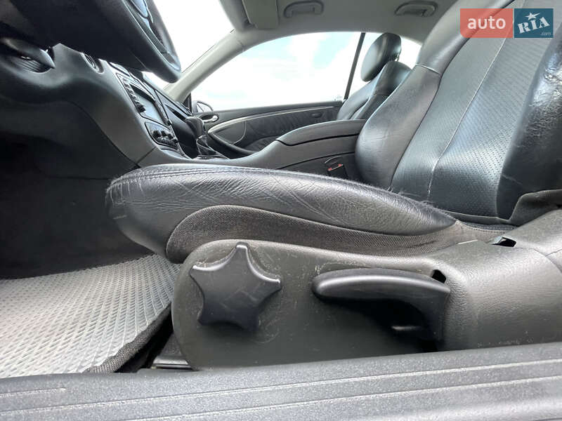 Купе Mercedes-Benz CLK-Class 2004 в Ровно