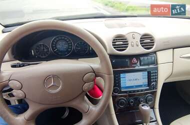 Купе Mercedes-Benz CLK-Class 2006 в 