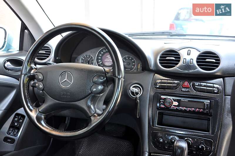 Купе Mercedes-Benz CLK-Class 2003 в Львове