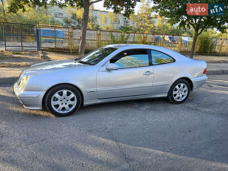 Купе Mercedes-Benz CLK-Class 2000 в Запорожье