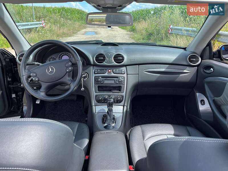 Кабриолет Mercedes-Benz CLK-Class 2004 в Львове